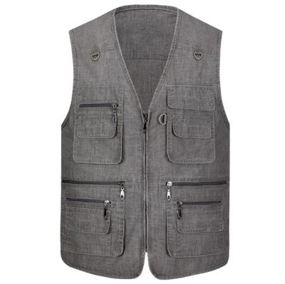 China Anti-wrinkle OEM Spring/Summer Men Outdoor Photography Vest Fishing Pocket Vest Quick Dry OEM Printed And Embroidered Casual Vest for sale