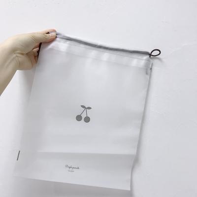 China Plastic Bags Biodegradable Custom Drawstring Bags Simple Style Crash Resistance Large for sale