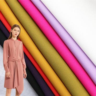 China Wrinkle Resistant Georgette Chiffon Fabric Factory Price 100% Polyester 75D High Twist Georgette Moss Crepe Pearl Chiffon Fabric For Dress for sale