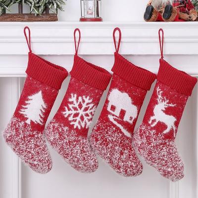 China Christamas Home Decoration New Arrival Deer Snowflake Wool Exquisite Knitted Christmas Tree Hanging Storing Pendant for sale