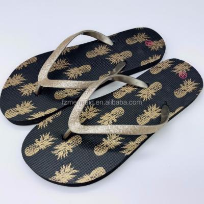 China New Style Breathable Women Slipper 2020 Glitter Upper Beach Flip Flops Print Pineapple For Lady for sale