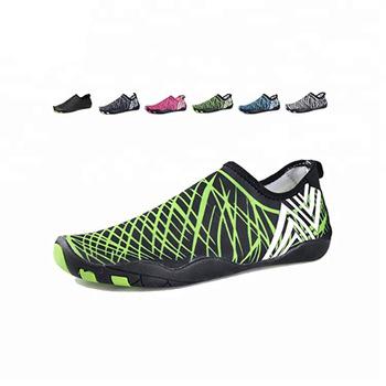 China 2019 wholesale fashion aqua shoes unisex high qualtity durable \comfortable fashion outdoor light \weigh anti-skid beach shoes for sale