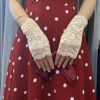 China Breathe Free Half-permeable Summer Cover Scar Finger Sunscreen And Shorts UV Lace Protection Fingerless Gloves for sale