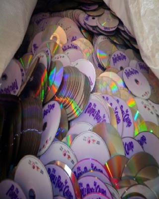 China PC CD Scraps/DVD Discs Scrap Wholesale/Bulk CD Scaps Wholesale for sale