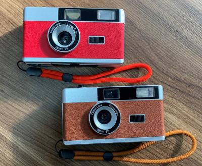 China Reusable 35mm retro film camera PROFESSIONAL new design with flash in different colors for sale