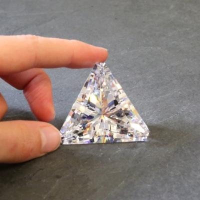 China Diamond 2mm-5.5mm Diamond Triangle Cut White Color Loose Moissanite Developed By Star Lab D Small For Watch for sale