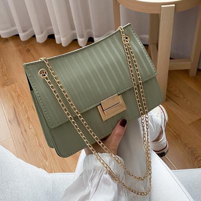 China Portable Lock Chain Shoulder Bag Cross - Body Women Elegant Small Square Leather Shoulder Bag for sale