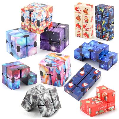 China Toy Decompressioninfinity Borderless Magic Cube Decompression Finger Spot Promotion Christmas Gift Amazon Stirring Person Second Order Cube for sale