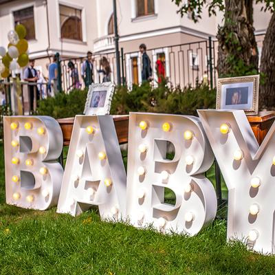 China Eco-Friendly Wholesale Big Love Marquee Lights Led Love Sign Mr Mrs Wedding Vintage Light Bulb Letter Sign for sale