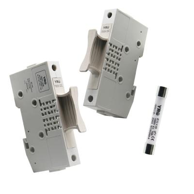 China DC Mini Fuse Holder 2A~63A High Voltage Photovoltaic Fuse Boxes For Solar Power System YROPV-32HB for sale