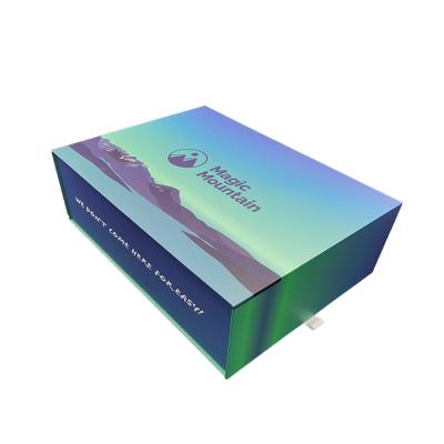 China Disposable Custom Wholesale Design Logo Packing Gift Paper Box UV Printing for sale