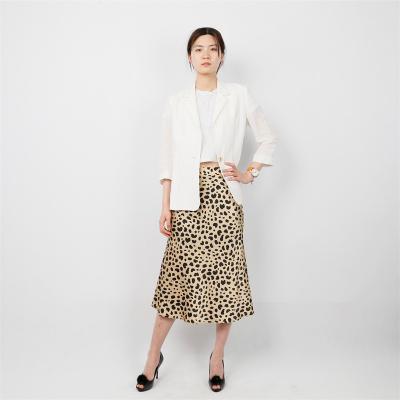 China Anti-pilling high quality white exclusive Zeqing bujiaka small customized suit jacket for sale