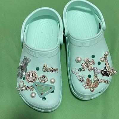 China Custom Clog Charm 2023 Shoe Decoration Croc Charms Bulk For Metal Jugs Luxury Bling Kids Charms Accessories Designer Croc Diamond Charms for sale