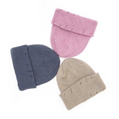 China COMMON Bulk Distressed Recycled Knitted Beanie Hats For Women And Men for sale