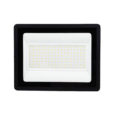 China 2022 New Garden Long Life Reflector Lights Waterproof 100W 150W 200W IP65 LED Spotlight For Outdoor for sale