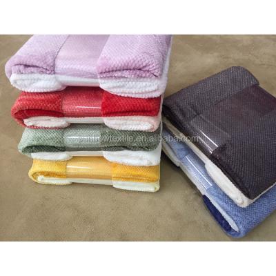 China Beautiful Viable Shade Rainbow Jacquard Dobby Waffle Honeycomb Flannel Throw Blanket for sale