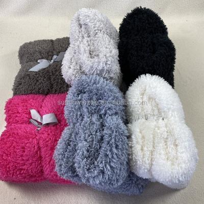 China DECORATOIN Friends TV Show Fuzzy Fluffty 2 Ply Fleece Decoration Throw Blankets Poodle Fur Pet Blanket Polyester Curly Blankets for sale