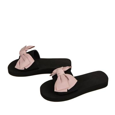 China Wholesale New Fashion Trend Design Women Flat Slipper Slide Sandals For Home Indoor Or Beach Casual Wear for sale