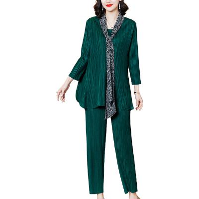 China 2021 New Plus Size Casual Loose Pleated QUICK DRY Suit Women's Solid Color Two-piece Suit for sale