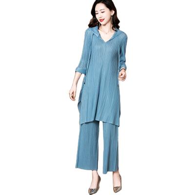 China 2021 QUICK DRY new spring and summer pleated two-piece loose casual large size women's pure color clothing for sale