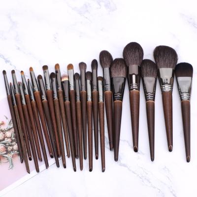 China Angular Blush Wholesale Custom Logo Wooden Handle Makeup Brushes Natural Hair Makeup Set Brush 24 Professional Beauty Makeup Brush 26 28PCS for sale