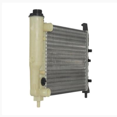 China Automobile Auto Radiator Tank Car Water Tank OEM 732965R Plastic Radiator For Fiatt for sale