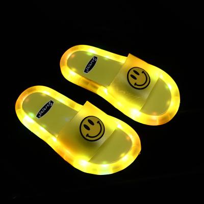 China Summer Light Lightweight Boys And Girls Colorful Smart Children's Slippers Smiley Beach Sandals for sale