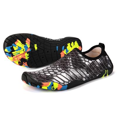 China Fashion Trend Hot Sale Quick-Drying Barefoot Swimming Shoes Water Rising Shoes Aqua Shoes Non-Slip Soft Rubber Outsole for sale