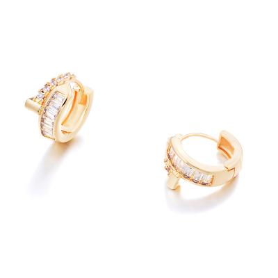 China Trendy Elegant Fashion 18K Gold Plated Circle Jewelry Crystal Rhinestone Zircon Huggie Earring Gold Brass Women Circle Hoops Earring for sale