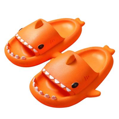 China AFun indoor cartoon children's bathroom small children's CUB slippers summer fashion trend children's slippers outside wearing for sale