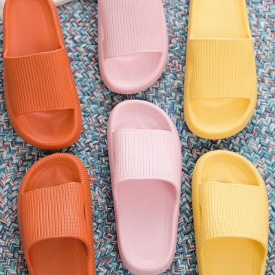 China Women's Open Toe Slippers Men's Slippers Logo Slides Summer Custom Made Fashion Trend for Fashion Trend Fashion for sale