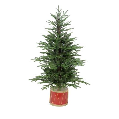 China Eco-friendly 4ft Christmas Tree Small Little Christmas Tree Artificial Christmas Trees With Meadow Lit Light for sale