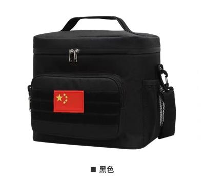 China Hardness Custom Lunch Tote Bag For Office Travel Picnic Portable Food Sling Bag Thermal Insulated Cooler Bag for sale