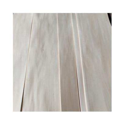 China High Quality Hotel Durable Using Various 0.5mm Basswood Veneer Crown Cut Sliced ​​Veneer Natural Wood Flooring for sale