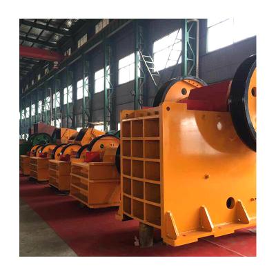 China High quality small gold mine small construction material stores stone diesel mobile jaw crusher crushing machine for sale