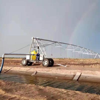 China Raidus Long Pivot Agriculture Mobile Center Displacement Irrigation System for sale