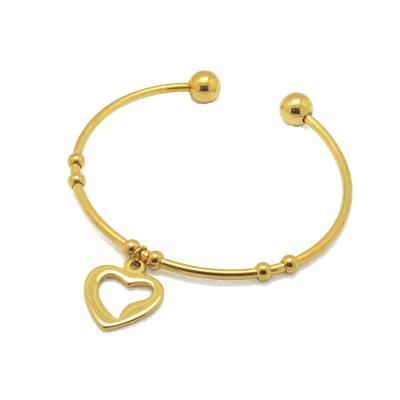 China Wholesale Heart Pendant Bracelet 18K Gold Nickel Free Plated Stainless Steel Women Charm Bracelet for sale