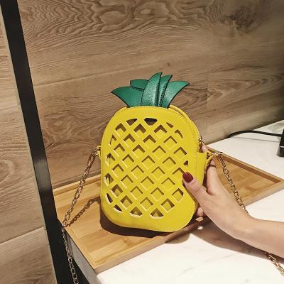 China 2021 Summer New Fashion Fruit Shaped Pineapple Fruit Shaped Pineapple Purses Cute Women Purses Leather Wholesale Novelty JOYIE Chain Handbags - Body Bags For Girls for sale