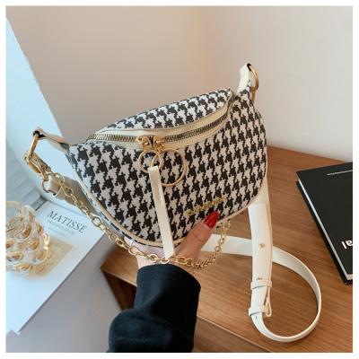 China Fashionable Messenger Bags Retro Tweed Plaid Clip Tender Small Saddle Bag Fashion Female Chains Straps Wide Cross Designer - Body Bags For Women 2021 for sale