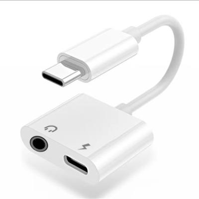 China Earphone PC Audio Splitter 2 In 1 Earphones Splitter Charging And Headphone Jack Audio Cable 2 In 1 USB C To Headphone Jack Charger Adapter for sale