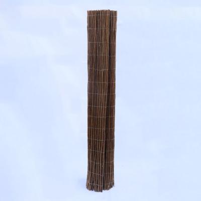 China Easily Assembled Custom Design Expandable Security Privacy Willow Fence Panel For Yard Willow Panel Willow Barrier for sale