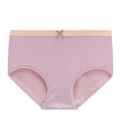 China Hot Selling Antibacterial Crotch Breathable Mid Waist Female Comfortable Triangle Underwear Briefs Causal Women's 3 Piece Box Cotton Panties for sale