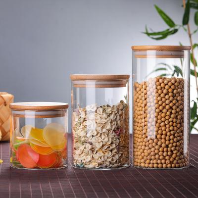 China Freshness Preservation Factory supply insulated Borosilicate food storage glass jar with bamboo lid for sale