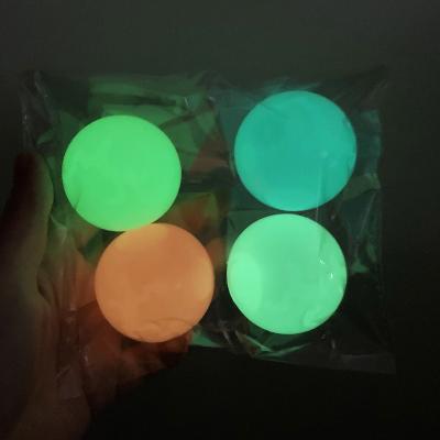 China Amazon Hot Selling 6 Colors Squeeze Toys 4.5cm Grow In Dark Neon Sticky Ball Sticky Globes Stress Ball Ceiling Balls for sale