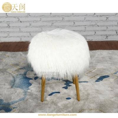 China Modern Design Luxurious White Fur Lamb Mongolian Stool Stool With Gold Metal Legs for sale