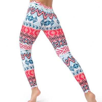 China Breathable Wholesale Women Seamless Yoga Lift Up Leggings With Favorable Price for sale