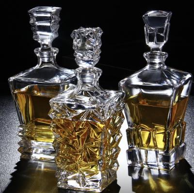 China 2021 Hot Custom High Quality Diamond 750ml Clear Whiskey Set Factory Sale Whiskey Glass Decanter With Whiskey Glass for sale