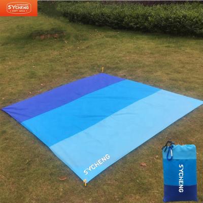 China Modern Sand Blanket Free Waterproof Pocket Quick Drying Light Weight Oversized Portable Soft Roll Up Large Sand Proof Beach Mat Mountain for sale