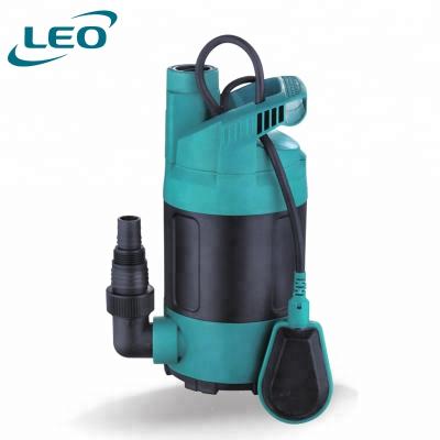 China LEO Green Plastic Portable Handheld Submersible Pump Garden Water Pump for sale