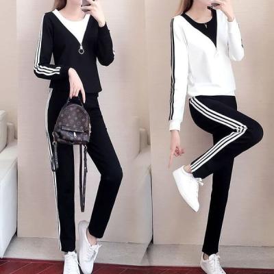 China Offer Women Warm Breathable Sweatshirt Sweatpants Suits Activewear Sports Set With Hoodie for sale